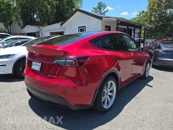 2023 Tesla Model Y Long Range - miniatura 3