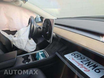 2023 Tesla Model Y Long Range - miniatura 19
