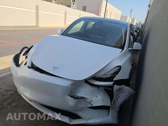 2023 Tesla Model Y Long Range - miniatura 2