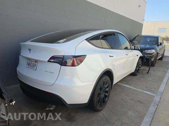 2023 Tesla Model Y Long Range - miniatura 4