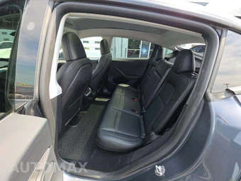 2023 Tesla Model Y Long Range - miniatura 10