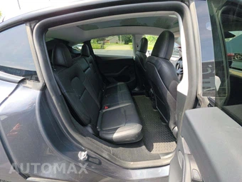 2023 Tesla Model Y Long Range - miniatura 13