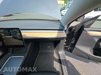 2023 Tesla Model Y Long Range - miniatura 16