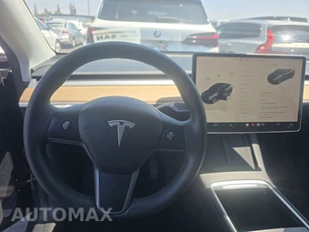 2023 Tesla Model Y Long Range - miniatura 10