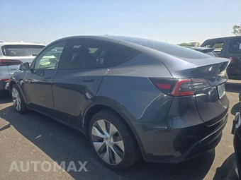 2023 Tesla Model Y Long Range - miniatura 6