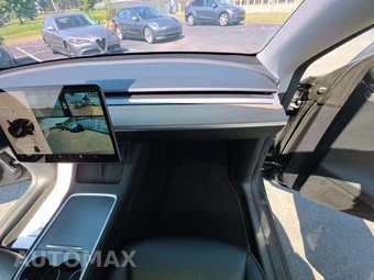 2023 Tesla Model Y Long Range - miniatura 16