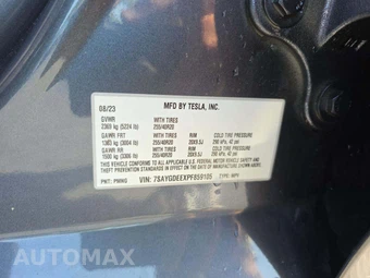 2023 Tesla Model Y Long Range - miniatura 2