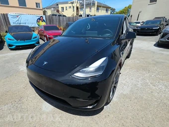 2023 Tesla Model Y Long Range