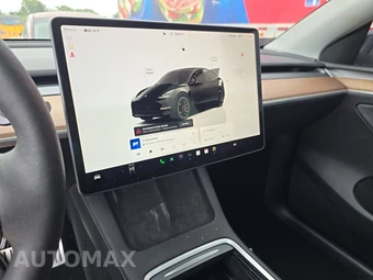2023 Tesla Model Y Long Range - miniatura 11
