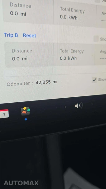 2023 Tesla Model Y Long Range - miniatura 18