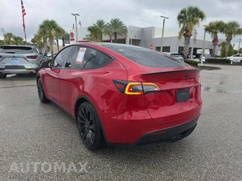 2023 Tesla Model Y Long Range - miniatura 2