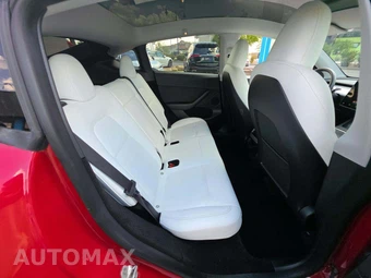 2023 Tesla Model Y Long Range - miniatura 13