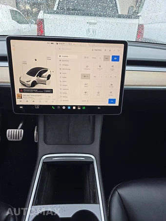 2023 Tesla Model Y Long Range - miniatura 10