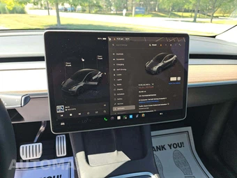 2023 Tesla Model Y Long Range - miniatura 9
