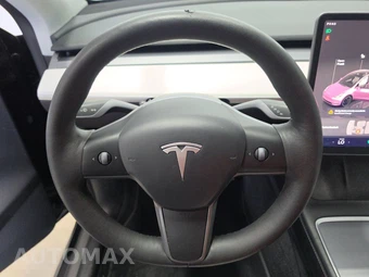 2023 Tesla Model Y Long Range - miniatura 10