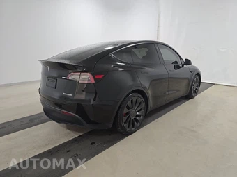 2023 Tesla Model Y Long Range - miniatura 4