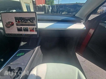 2023 Tesla Model Y Performance - miniatura 20