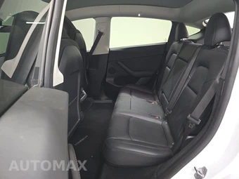 2023 Tesla Model Y Performance - miniatura 13