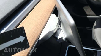 2023 Tesla Model Y Performance - miniatura 23