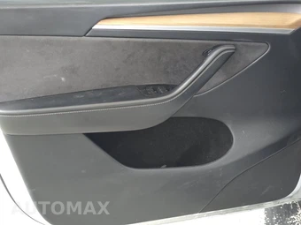 2023 Tesla Model Y Performance - miniatura 9