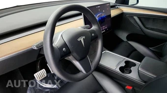 2023 Tesla Model Y Performance - miniatura 46