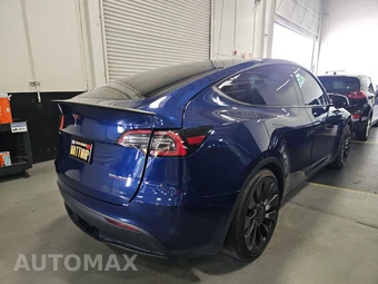 2023 Tesla Model Y Performance - miniatura 4