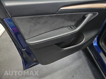 2023 Tesla Model Y Performance - miniatura 9