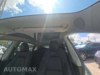 2023 Tesla Model Y Performance - miniatura 12