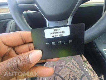 2023 Tesla Model Y Performance - miniatura 9