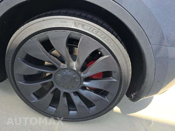 2023 Tesla Model Y Performance – miniatura 25