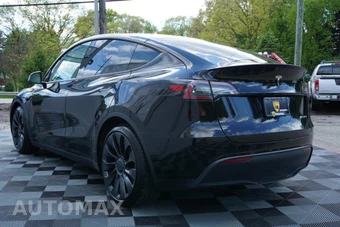 2023 Tesla Model Y Performance - miniatura 10
