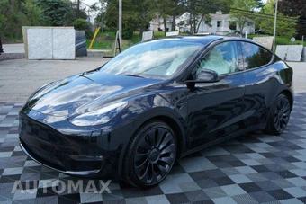 2023 Tesla Model Y Performance - miniatura 12