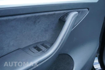 2023 Tesla Model Y Performance - miniatura 17