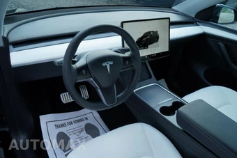 2023 Tesla Model Y Performance - miniatura 22