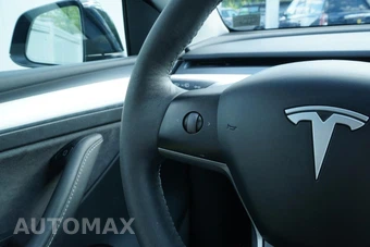 2023 Tesla Model Y Performance - miniatura 24