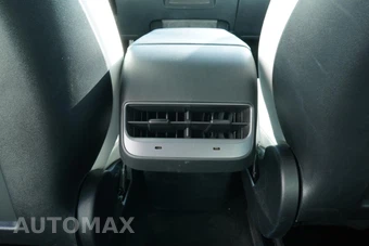 2023 Tesla Model Y Performance - miniatura 42