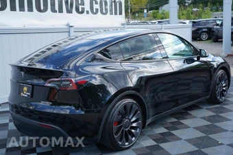 2023 Tesla Model Y Performance - miniatura 5