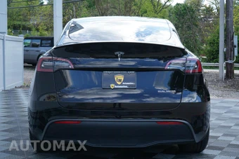 2023 Tesla Model Y Performance - miniatura 8