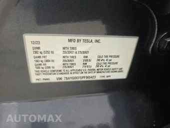 2023 Tesla Model Y Performance - miniatura 14