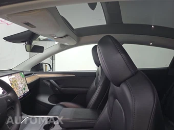 2023 Tesla Model Y Performance - miniatura 17