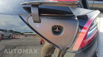 2023 Tesla Model Y Performance - miniatura 27