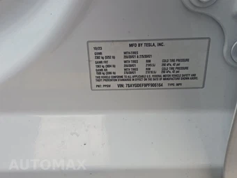2023 Tesla Model Y Performance - miniatura 14