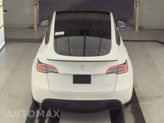 2023 Tesla Model Y Performance - miniatura 5