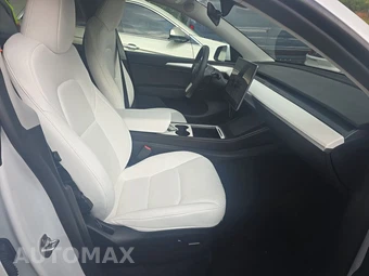 2023 Tesla Model Y Performance - miniatura 8