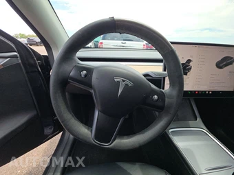 2023 Tesla Model Y Standard Range - miniatura 10