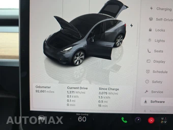 2023 Tesla Model Y Standard Range - miniatura 12