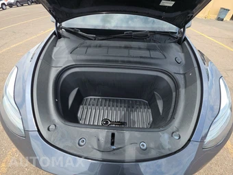 2023 Tesla Model Y Standard Range - miniatura 15