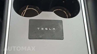 2023 Tesla Model Y Standard Range - miniatura 17
