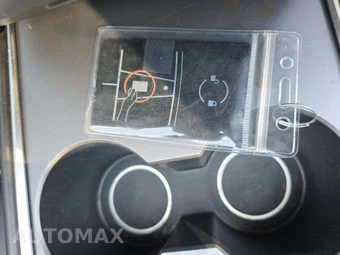 2023 Tesla Model Y Standard Range - miniatura 8