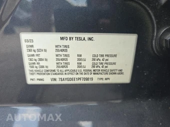 2023 Tesla Model Y Standard Range - miniatura 18